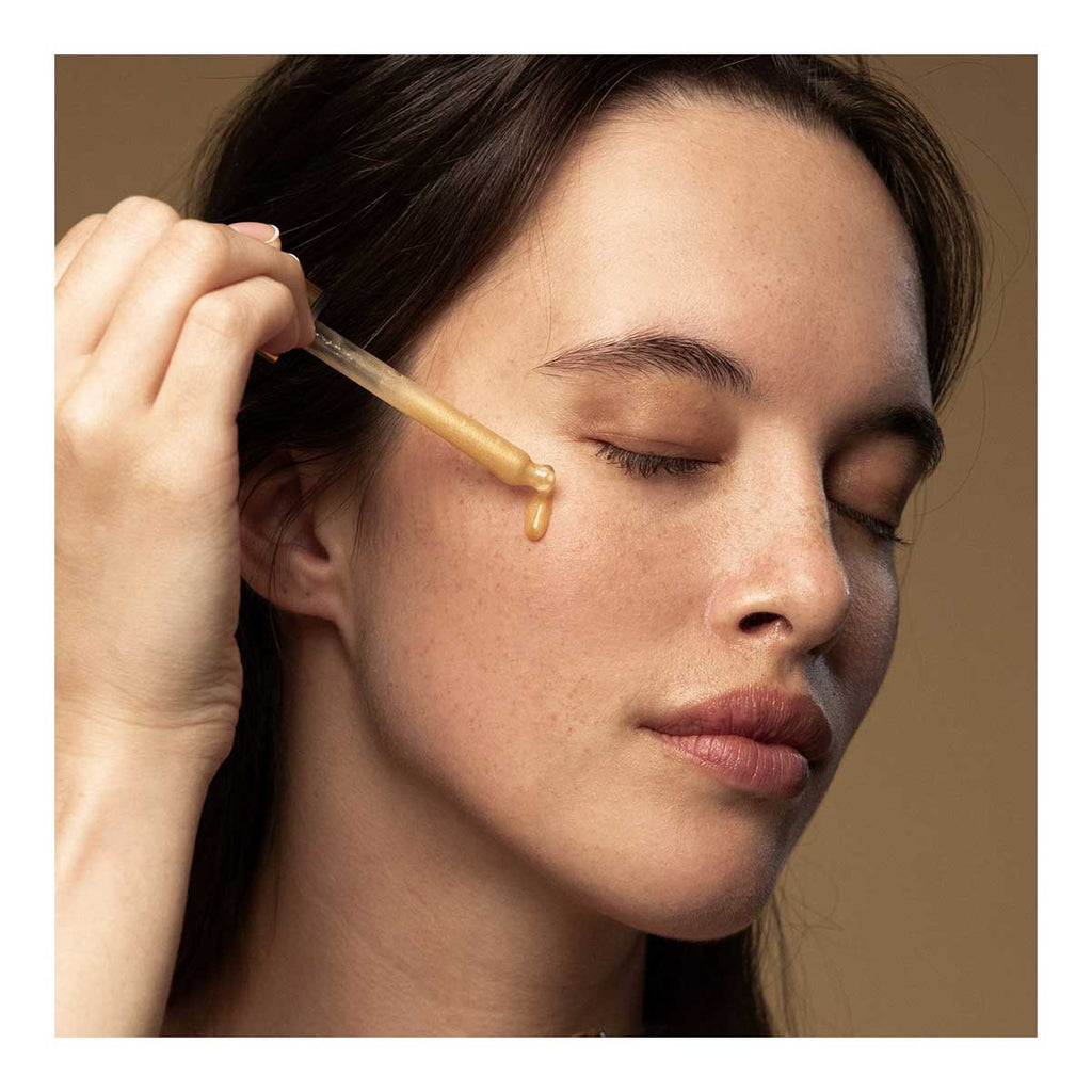 Antipodes Glow Vitamin C Brightening Serum _4