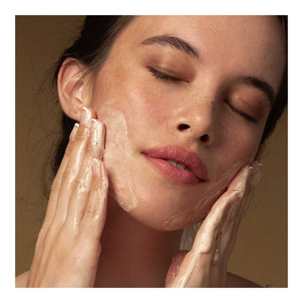 Antipodes Juliet Anti-Blemish Gel Cleanser _3