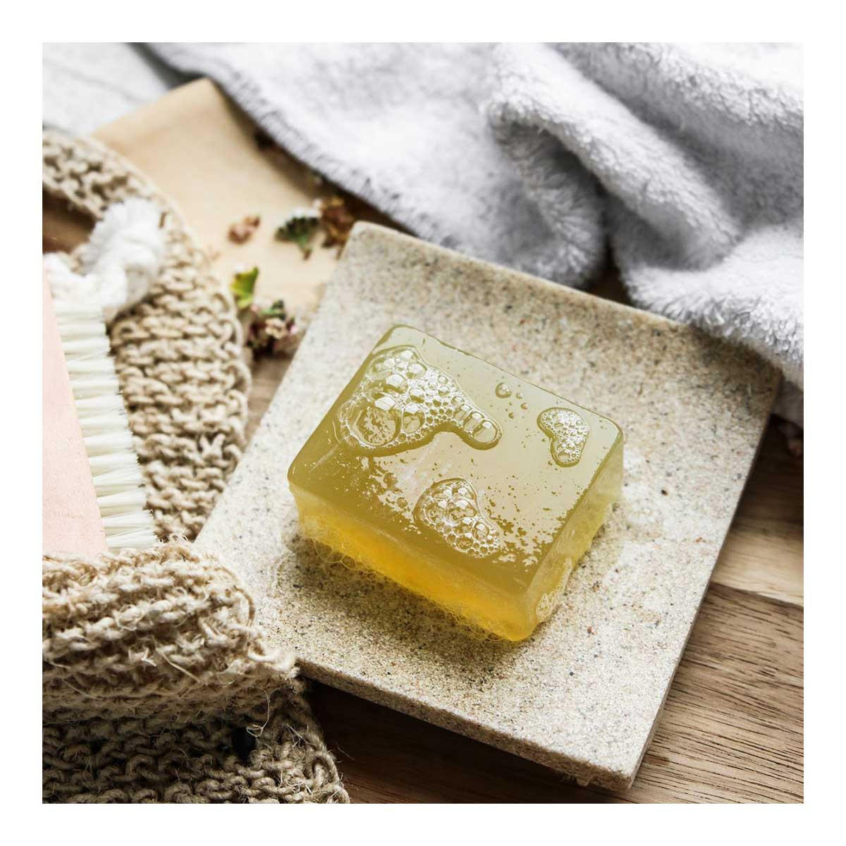 Frankie Apothecary Kawakawa Cleansing Bar_2