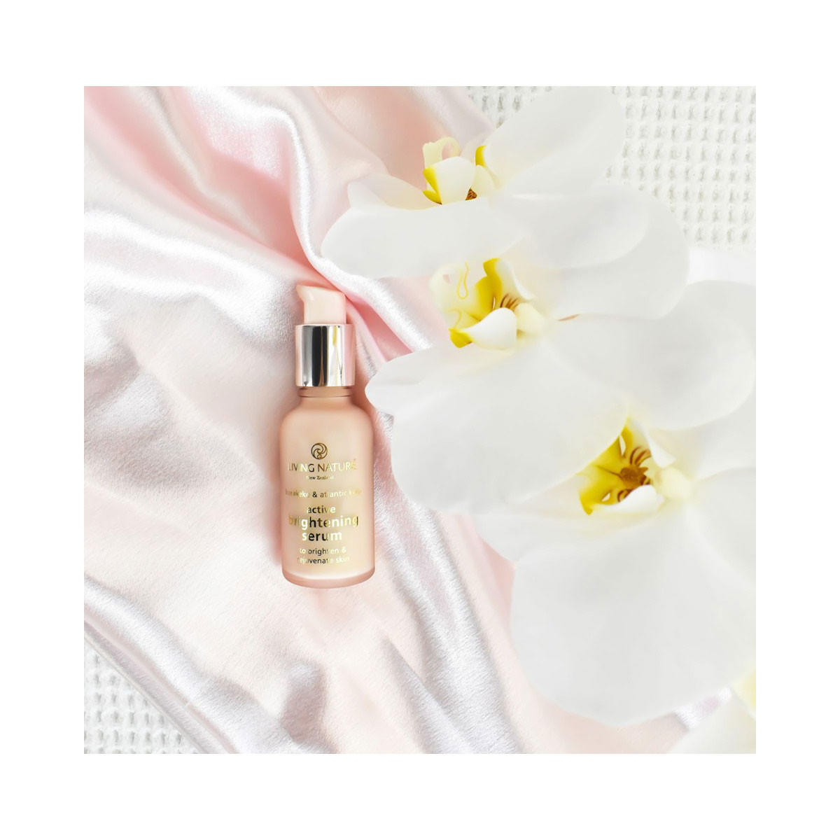 Living Nature Active Brightening Serum_3