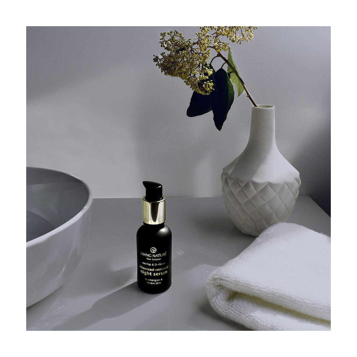 Living Nature Advanced Renewal Night Serum_2